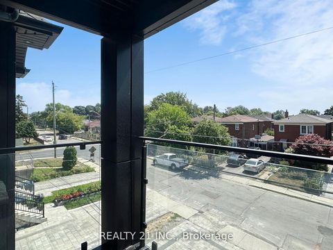 Photo 38 at 36 Craiglee Drive, Cliffside, Toronto