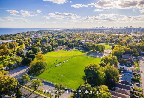 Photo 42 at 36 Craiglee Drive, Cliffside, Toronto