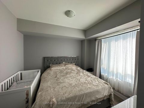 Photo 11 at 914 - 2800 Keele Street, CFB, Toronto