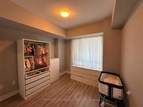 Photo 13 at 914 - 2800 Keele Street, CFB, Toronto