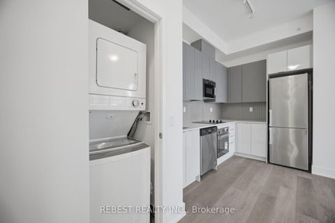 Photo 24 at 502 - 2916 Highway 7 Road, Concord, Vaughan