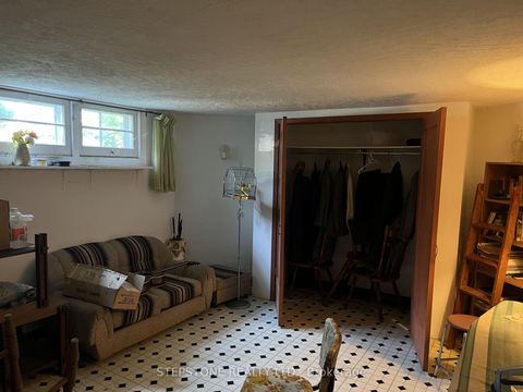 Photo 13 at 40 Glenvalley Drive S, Mount Dennis, Toronto