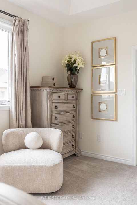 Photo 28 at 20 Gallant Place, Vellore Village, Vaughan