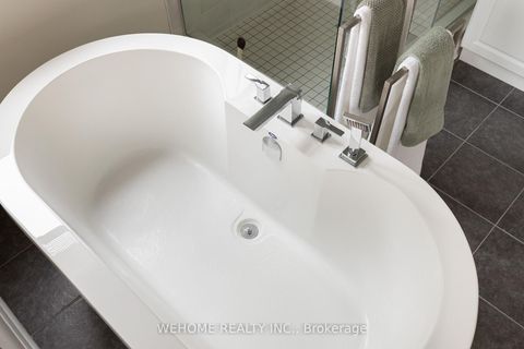 Photo 31 at 20 Gallant Place, Vellore Village, Vaughan