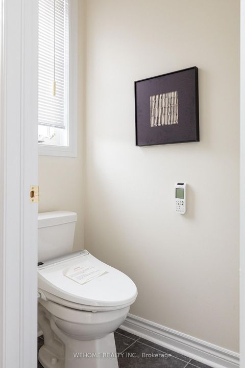 Photo 32 at 20 Gallant Place, Vellore Village, Vaughan