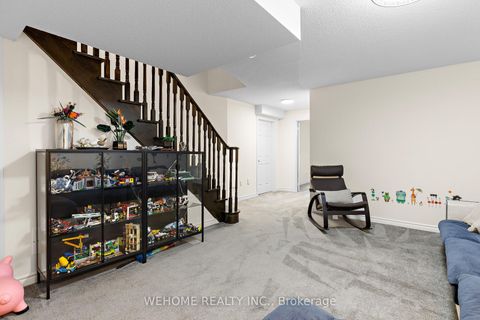 Photo 42 at 20 Gallant Place, Vellore Village, Vaughan