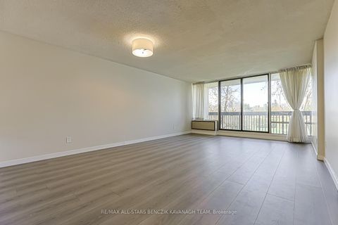Photo 3 at 408 - 20 Fashion Roseway, Willowdale East, Toronto