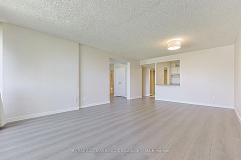 Photo 5 at 408 - 20 Fashion Roseway, Willowdale East, Toronto