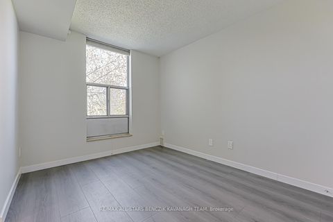 Photo 13 at 408 - 20 Fashion Roseway, Willowdale East, Toronto