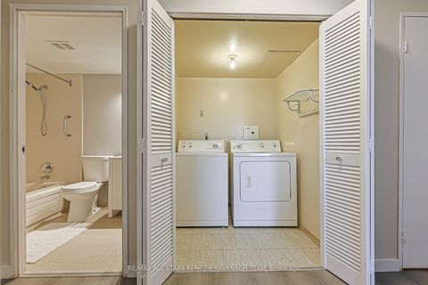 Photo 15 at 408 - 20 Fashion Roseway, Willowdale East, Toronto