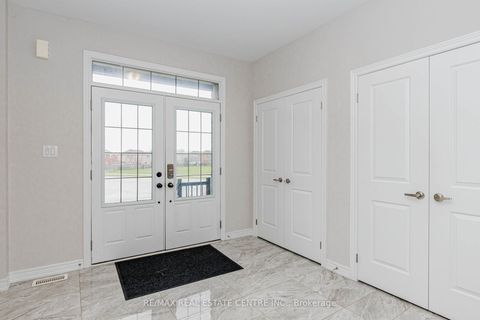 Photo 2 at 1332 Blackmore Street, Alcona, Innisfil