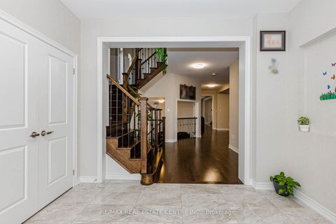 Photo 4 at 1332 Blackmore Street, Alcona, Innisfil