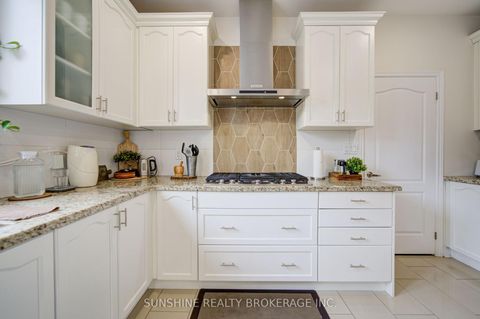 Photo 13 at 966 Sherman Brock Circle, Wyndham, Newmarket