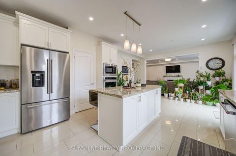 Photo 14 at 966 Sherman Brock Circle, Wyndham, Newmarket
