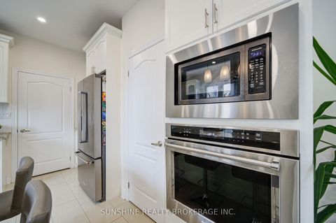 Photo 18 at 966 Sherman Brock Circle, Wyndham, Newmarket