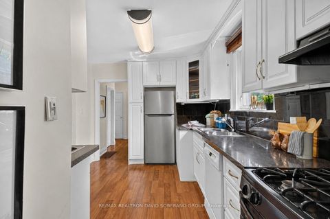 Photo 6 at 122 Mcgillivray Avenue, Nortown, Toronto