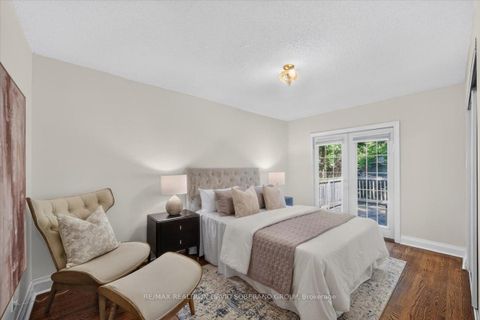 Photo 12 at 122 Mcgillivray Avenue, Nortown, Toronto