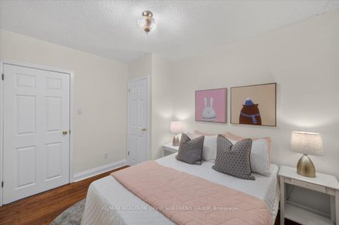 Photo 17 at 122 Mcgillivray Avenue, Nortown, Toronto