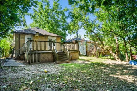 Photo 34 at 122 Mcgillivray Avenue, Nortown, Toronto
