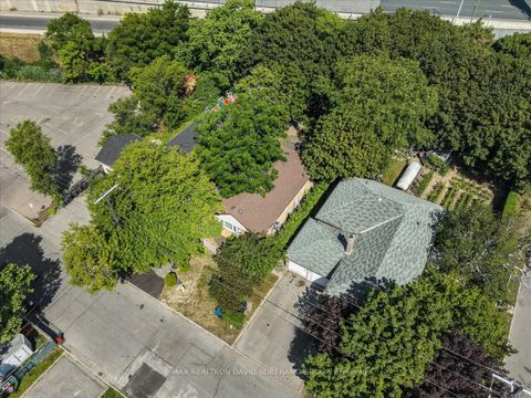 Photo 38 at 122 Mcgillivray Avenue, Nortown, Toronto