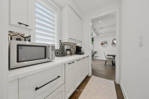 Photo 18 at 228 Reg Harrison Trail, Glenway Estates, Newmarket