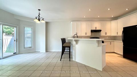 Photo 6 at 123 Woodbury Crescent, Summerhill Estates, Newmarket