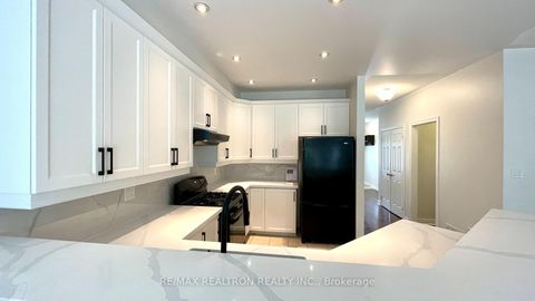 Photo 8 at 123 Woodbury Crescent, Summerhill Estates, Newmarket