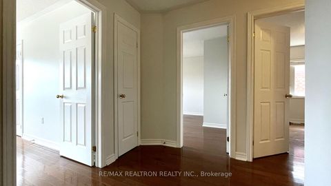 Photo 11 at 123 Woodbury Crescent, Summerhill Estates, Newmarket