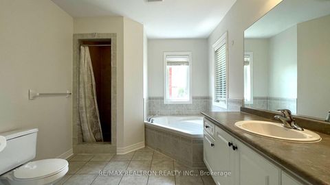 Photo 14 at 123 Woodbury Crescent, Summerhill Estates, Newmarket