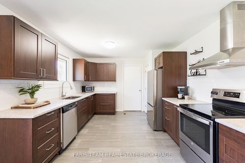 Photo 5 at 201 Parkside Crescent, Stroud, Innisfil