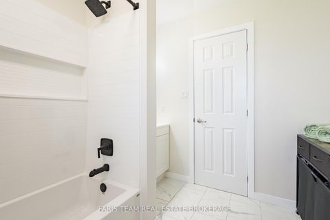 Photo 17 at 201 Parkside Crescent, Stroud, Innisfil