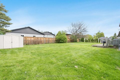 Photo 27 at 201 Parkside Crescent, Stroud, Innisfil