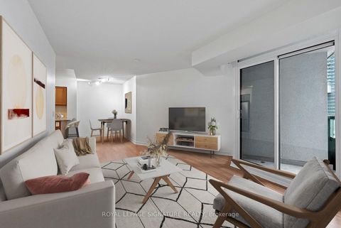 Photo 2 at 801 - 19 Grand Trunk Crescent, Waterfront Communities C1, Toronto