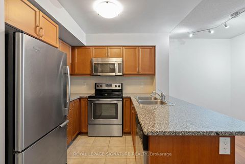 Photo 8 at 801 - 19 Grand Trunk Crescent, Waterfront Communities C1, Toronto