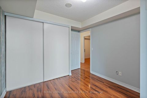 Photo 12 at 801 - 19 Grand Trunk Crescent, Waterfront Communities C1, Toronto