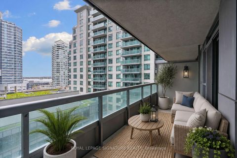 Photo 13 at 801 - 19 Grand Trunk Crescent, Waterfront Communities C1, Toronto