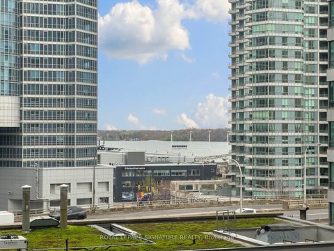 Photo 23 at 801 - 19 Grand Trunk Crescent, Waterfront Communities C1, Toronto