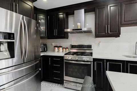 Photo 14 at 152 Monteith Crescent, Maple, Vaughan