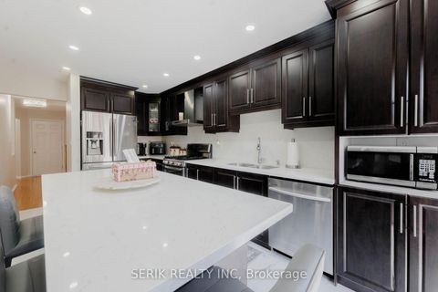 Photo 17 at 152 Monteith Crescent, Maple, Vaughan