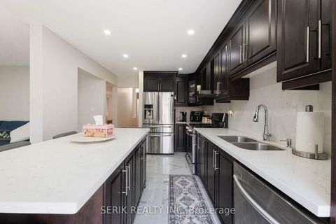 Photo 18 at 152 Monteith Crescent, Maple, Vaughan
