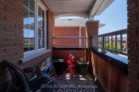 Photo 32 at 152 Monteith Crescent, Maple, Vaughan