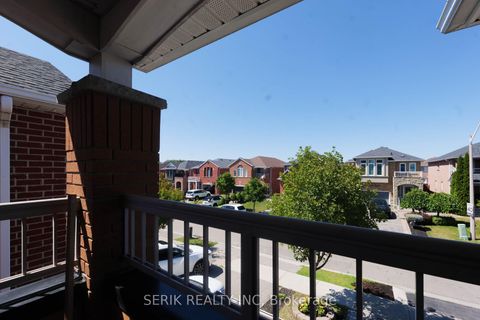 Photo 33 at 152 Monteith Crescent, Maple, Vaughan