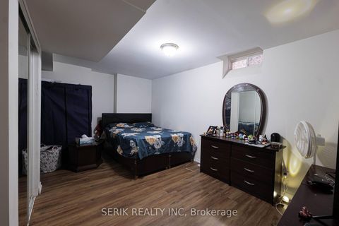 Photo 40 at 152 Monteith Crescent, Maple, Vaughan