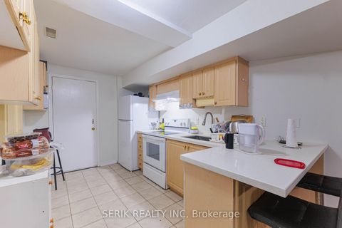 Photo 41 at 152 Monteith Crescent, Maple, Vaughan