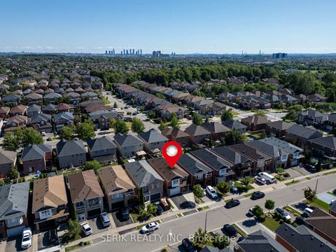 Photo 44 at 152 Monteith Crescent, Maple, Vaughan