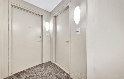 Photo 8 at 712 - 38 Lee Centre Drive, Woburn, Toronto