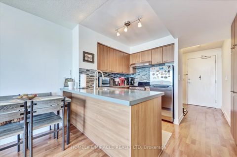 Photo 13 at 712 - 38 Lee Centre Drive, Woburn, Toronto
