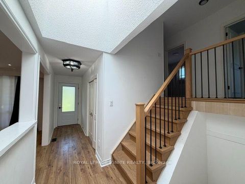 Photo 17 at 11 Fulwell Crescent, York University Heights, Toronto