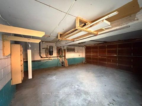 Photo 31 at 11 Fulwell Crescent, York University Heights, Toronto