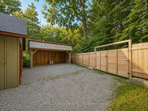 Photo 13 at 127 Lake Drive N, Historic Lakeshore Communities, Georgina